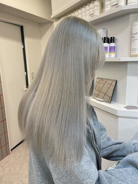 ペレ 渋谷(PELE) 黒髪/グレーベージュ/ハイトーン/ブリーチ/渋谷