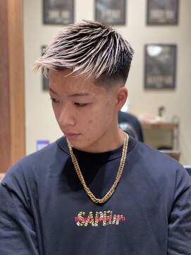 ローサムカットワークス(LOSOME CUT WORKS) フェードカット ジェットモヒカン