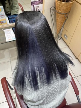 エム インターナショナル 春日部本店(EMU international) ブルーバイオレットのインナーカラー