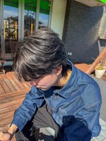 ティーワン 神埼店(T-one)&nbsp;▼ツーブロックグレージュネビージュハイライトカラー