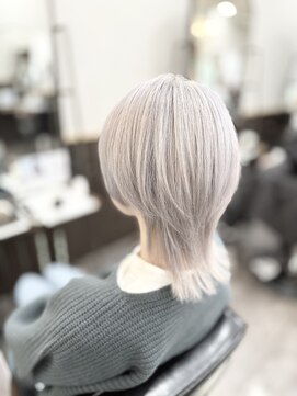 ルクスバイアフィナー(Luxo by Afinar) ホワイトシルバー