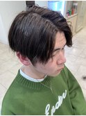 センターパートウルフヘアフェザーパーマ毛流れニュアンスメンズ