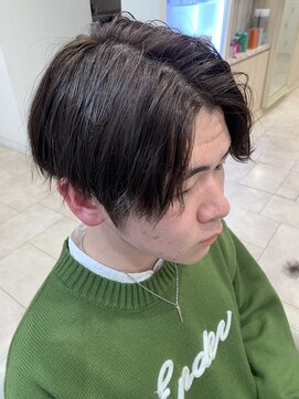 アッシュ 仙川店(Ash) センターパートウルフヘアフェザーパーマ毛流れニュアンスメンズ