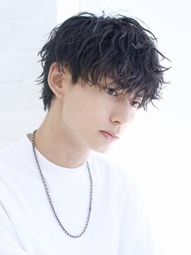 エイド 渋谷(aid) 縦落ちパーマ無造作ソフトツイストスパイラルマッシュ刈り上げ