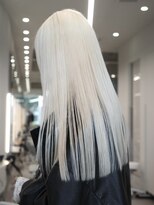 ソル バロール 表参道(SOL .valor)&nbsp;表参道ハイトーンカラーブロンドワンホンレイヤーシルバー韓国