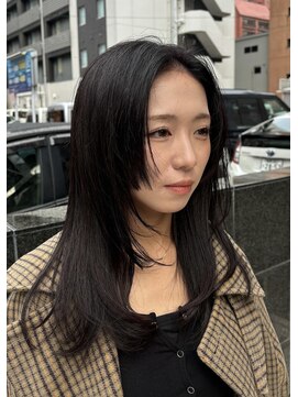 前髪ぱつっと長め レイヤースタ