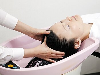 あすなろ美容室 ベル・ジュバンスの店の写真/髪と頭皮に極上の癒しを◎ボヌールエステで巡りを整え、深呼吸したくなる心地よさをご提供します◇