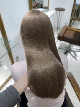 フォルテ 表参道店(FORTE) ハイトーンでもサラ艶髪へ！巻ける縮毛矯正