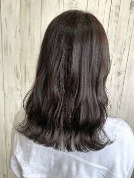 ヘブンリー(heavenly) #グレージュ#アッシュ#ハイライト#透け感#オリーブグレー