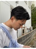ナチュラルオールバックセンターパートスタイル
