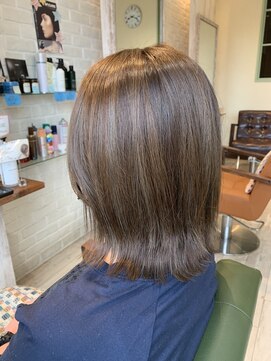 レーヴ ヘアー シエル(Reve hair ciel) ハイライトカラー＆外はねショートへアー