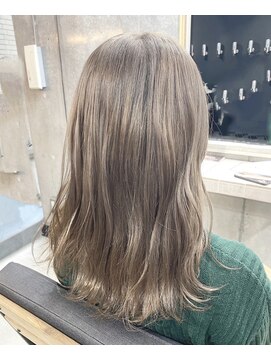 レイドバック(LAID BACK) 秋冬カラーくすみグレージュ ハイトーン 髪質改善トリートメント