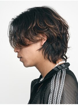 バイフィフス 天神大名(by fifth) ニュアンスパーマセンターパート毛流れパーマメンズヘア波巻き