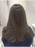オリーブグレージュ/レイヤーカット