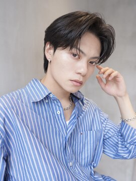 ニコ トウキョウ ロジック(nico TOKYO Logic) 毛流れセンターパートニュアンスパーマカルマヘアメンズパーマ