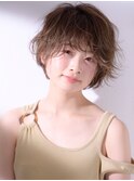 大人可愛い小顔セミウェットニュアンスショートパーマくびれヘア