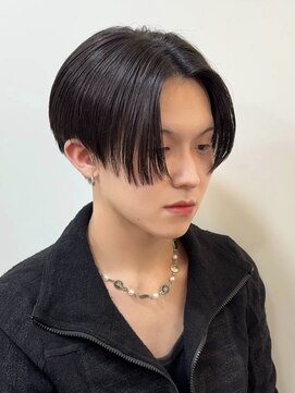 スタジオフォーエイチ(STUDIO 4H) 刈り上げセンターパート/シースルーセンターパート/シンメトリー