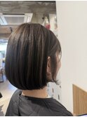 丸みボブで首元すっきり