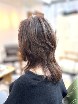 オーワンシーオー(o1co) 【 ロングウルフ / くらげウルフ / ウルフカット / 伸ばし中 】