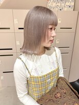 ヒビヲ(HIBIO)&nbsp;切りっぱなしボブタッセルボブダブルカラーブリーチカラーボブ