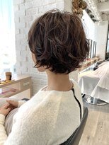 アーロン(aaron)&nbsp;【サロンワーク】くしゅくしゅパーマのショートボブ。