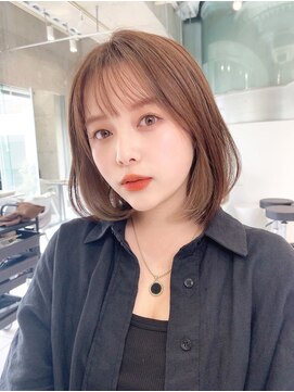 エミュ 表参道 青山(emu) 大人可愛いレイヤーボブインナーカラー表参道