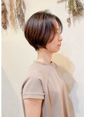 前髪長めの2023年ハンサムショート