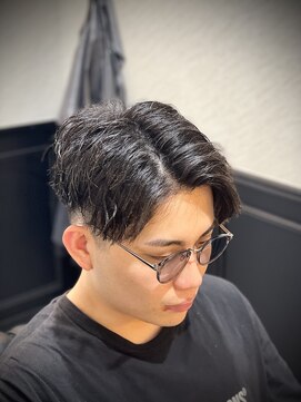 プラウド(PROUD) センターパート ニュアンスパーマ ワンカールパーマ ビジネス