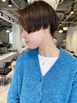ダンボ(DUMBO)の写真/丁寧なカウンセリングで骨格・髪質を見極めて、癖を生かしたStyleをご提案◎カットでお悩みを解消。