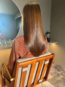 フレン(flen)の写真/【Ario様目の前】”究極のナチュラルな仕上がり”を叶える髪質改善美髪矯正。体感したことのない髪質へ。