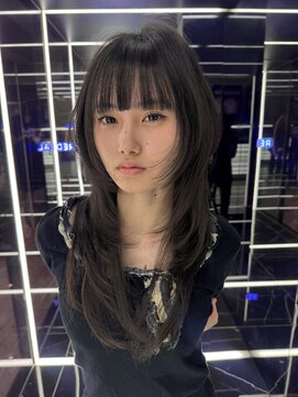 レディアル 渋谷(REDEAL) 韓国ヘア/ブリーチ/ハッシュカット/ワンホン【レイヤー/渋谷】