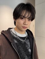 トリッカ シブヤ(TRICCA SHIBUYA)&nbsp;メンズカットパーマニュアンスセンターパートシースルーマッシュ