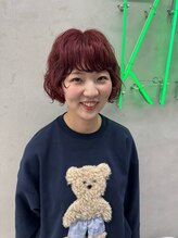 クオン(QUON)&nbsp;カーリーミニボブ×ブリーチパーマピンク