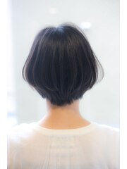 ＜HAIRLOGY＞　長さ感じるショートボブ  by早川