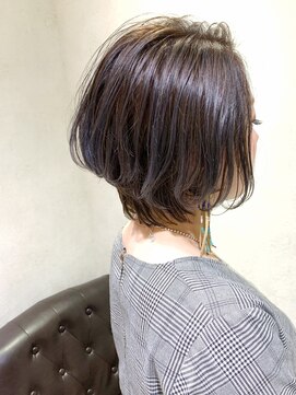 カルテット(Quartett) 【Quartett】イルミナ艶ハイライト×くびれショート