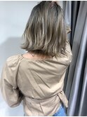 外国人風ボブ ハイライトバレイヤージュ グレージュエアタッチ