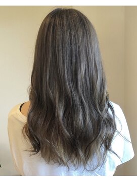 ルートヴィッヒ(Ludwig) くすみインナーライトベージュ