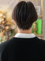 ナチュラルマッシュヘア―黒髪センターパートa上尾20代30代40代