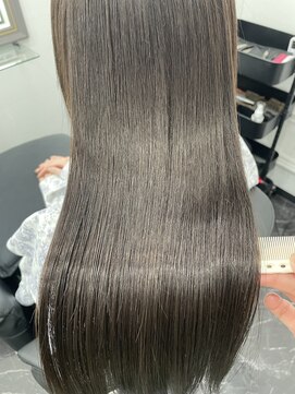 エスカーラ 表参道(THE ESCALA) @aidaman321 髪質改善/髪質改善縮毛矯正/髪質改善トリートメント