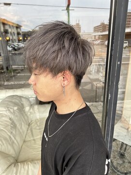 シャンプー ボーイ 宮崎柳丸店(SHAMPOO BOY) ブリーチ込み シルバーカラー