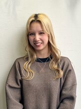 ビューシンサイバシ(VIEW SHINSAIBASHI) 岡本 汐音