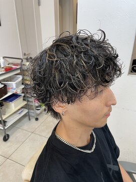 ステアー バイ ボス(Stair by boss) 波巻きパーマ×メッシュ