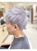 シルバーカラーショートヘア