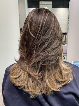 ステア ケース(stair case) 【NATASHA】銀座レイヤーカット/20代/30代/40代/50代