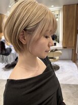 アリエッタ ギンザツー(ARIETTA GINZA2)&nbsp;ハイトーンミルクティーベージュ×丸みミニボブ20代30代40代銀座