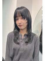 アオ(AO。)&nbsp;個性派レイヤーカット×ブルーブラックカラー！