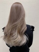 トゥエンティ(twenty)&nbsp;ホワイティピンク×バレイヤージュ