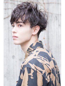 ケアリー 武蔵小杉(Carelly) AUSTIN メンズアップバング×束感マッシュ