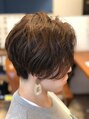 サンテリア(Sunteria) 女性らしい、癖毛にもストレートにも合うショートヘアです