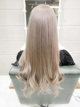 デイズ(days) ミルクティーベージュカラー☆ブリーチWカラーデザインカラー